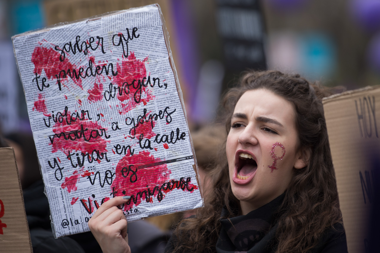 Quizás, desde la amenaza omnipotente que supone la infección del COVID 19, podemos llegar a tomar por fundamentales y necesarias, por fin, las reivindicaciones de tantos movimientos sociales.