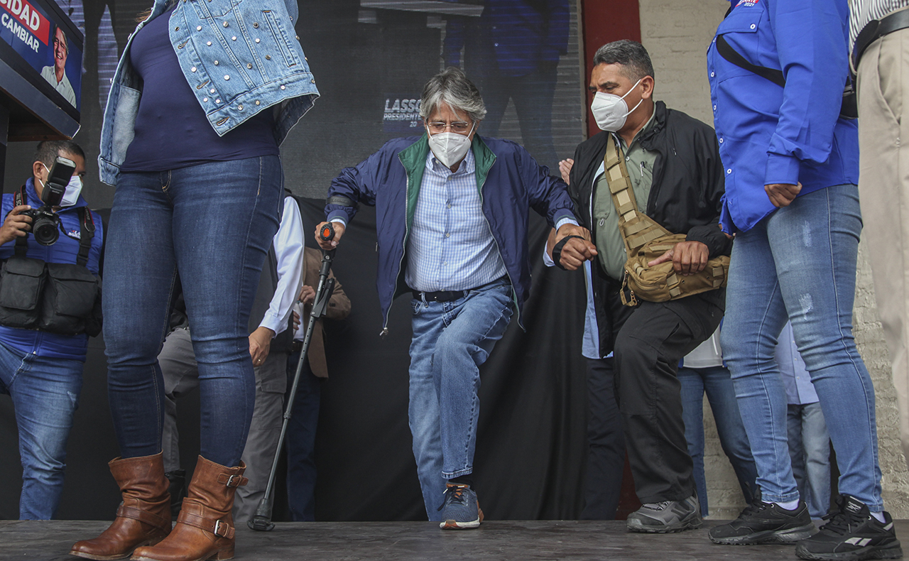 A la Simplonería del Guillermo infórmenle que se han movilizado cientos de miles de campesinos, jóvenes, mujeres.